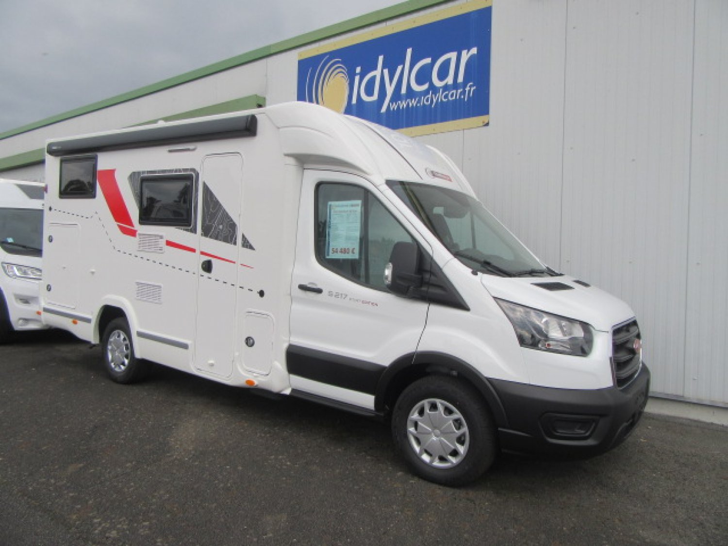 Antoine Caravanes et Camping Car - Challenger S217 GA Start Edition à 56 130 €