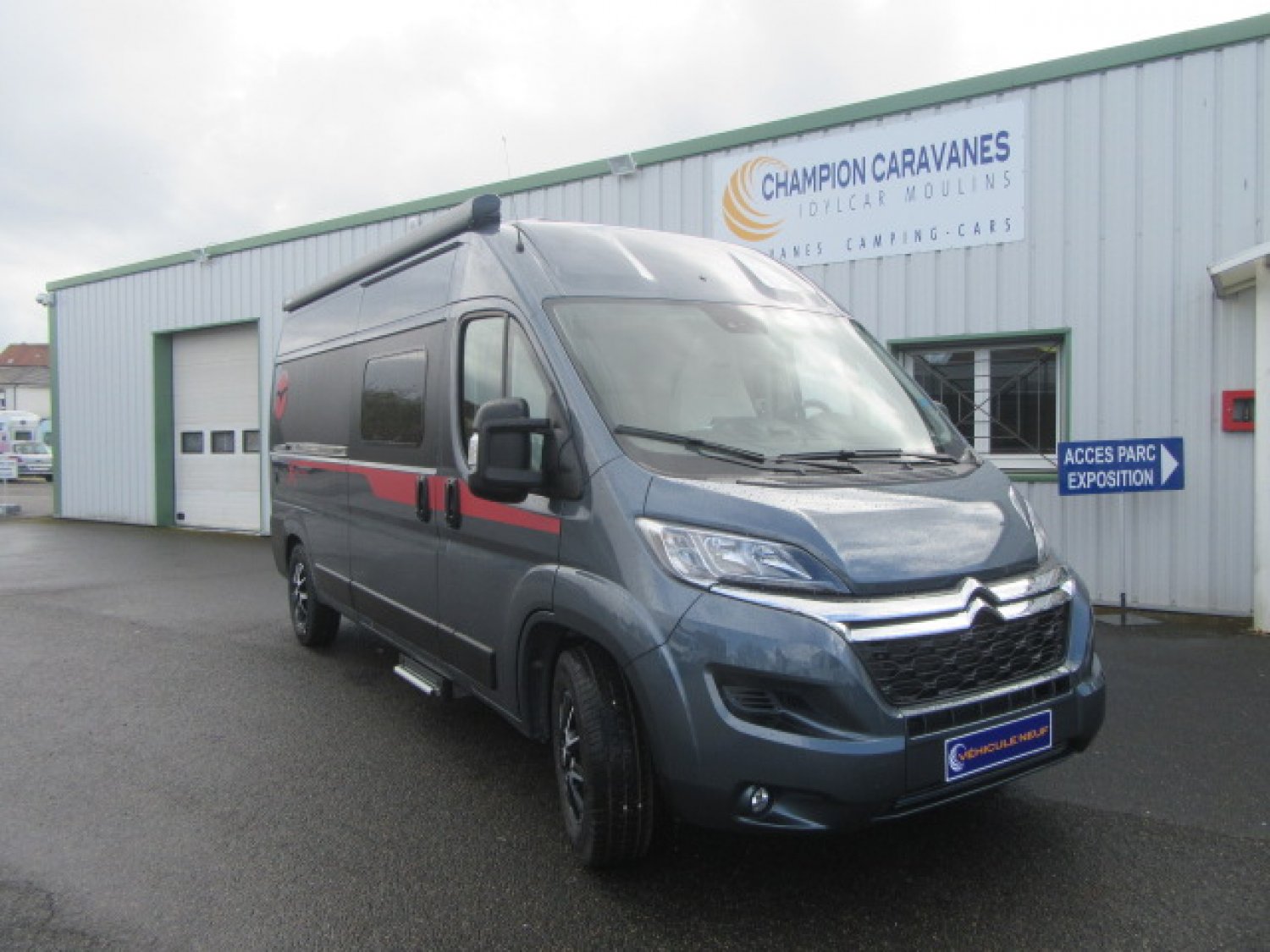 Antoine Caravanes et Camping Car - Pilote VAN 600 GX EDITION à 63 580 €
