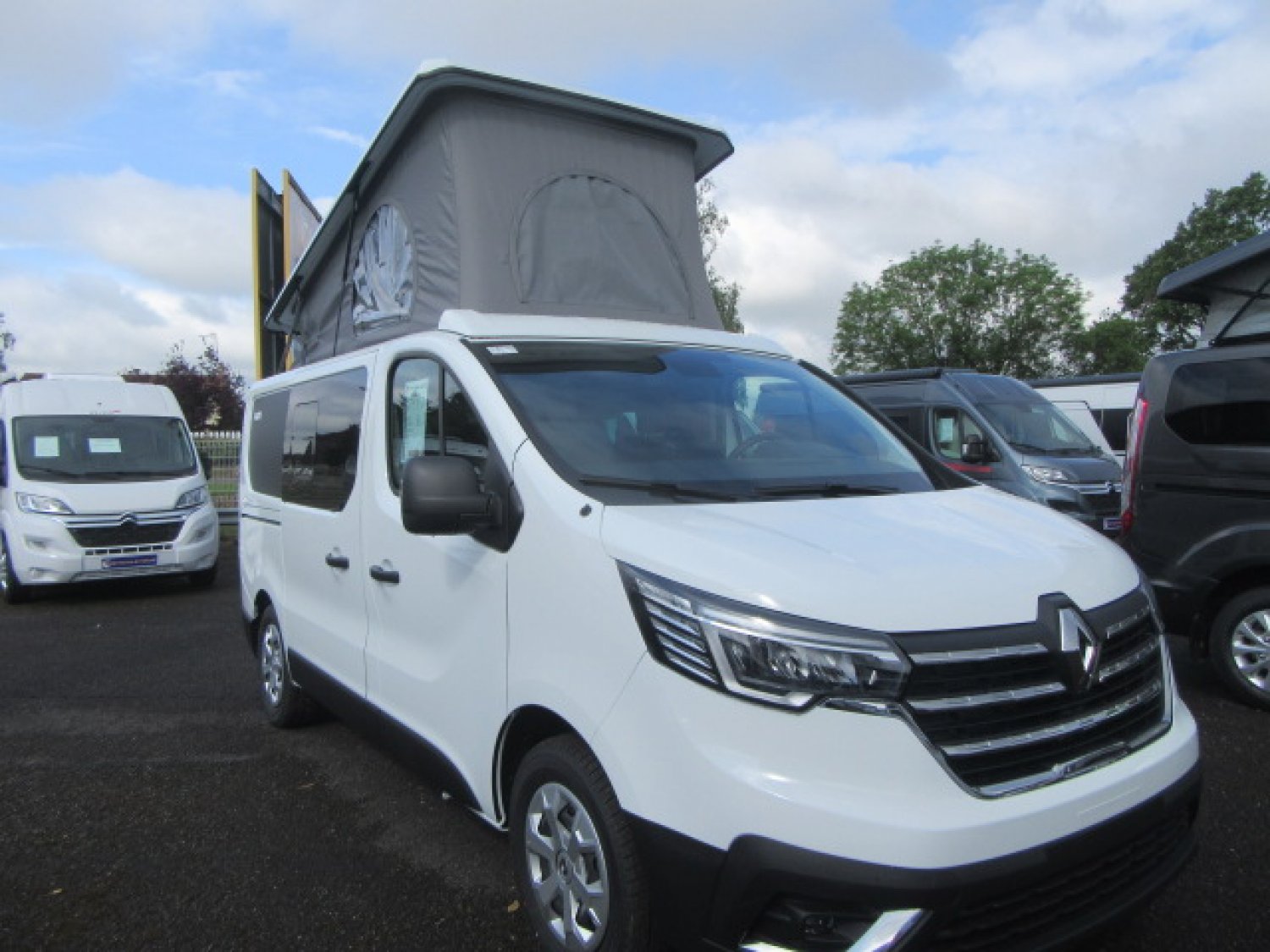 Antoine Caravanes et Camping Car - Pilote CV 500 BC à 53 950 €