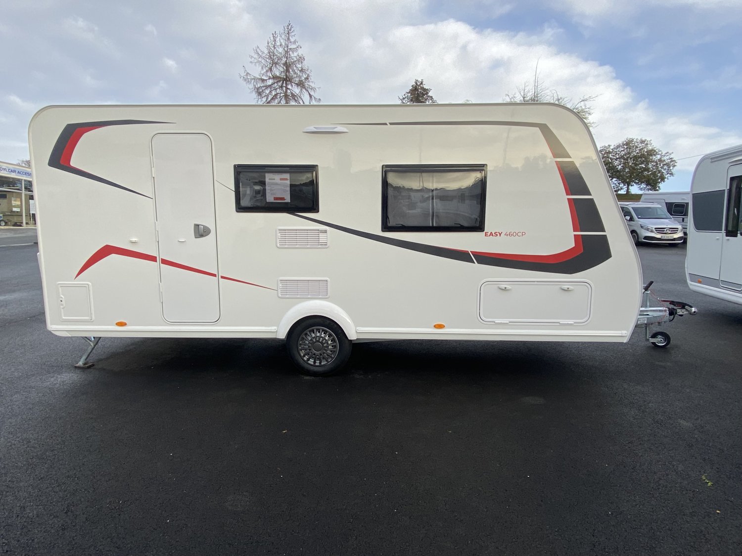 Antoine Caravanes et Camping Car - Sterckeman Easy 460 CP à 24 490€