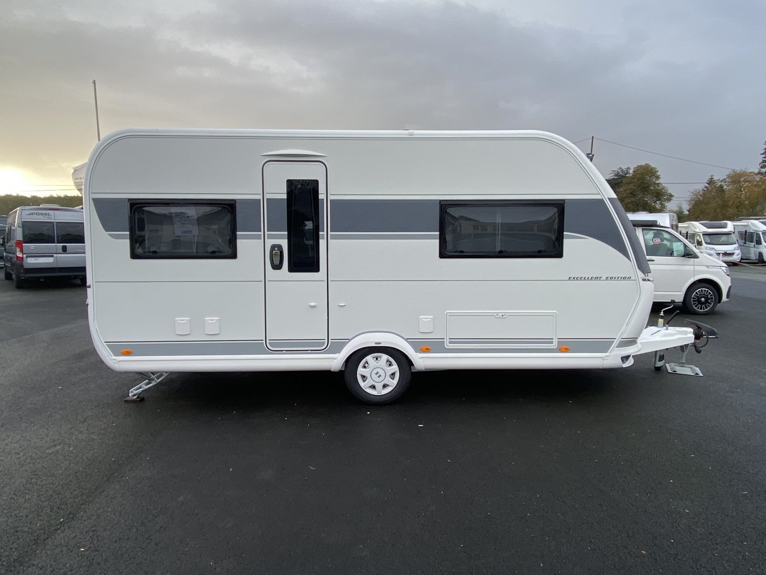 Antoine Caravanes et Camping Car - Hobby Excellent edition 460 UFe à 30 623€