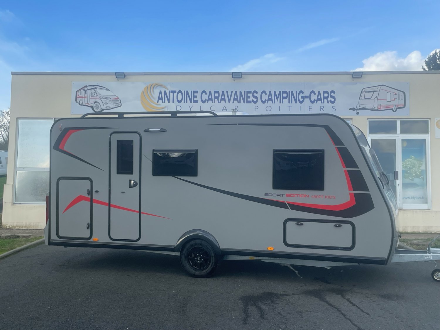 Antoine Caravanes et Camping Car - Sterckeman SPORT EDITION 490PE à 24 990€