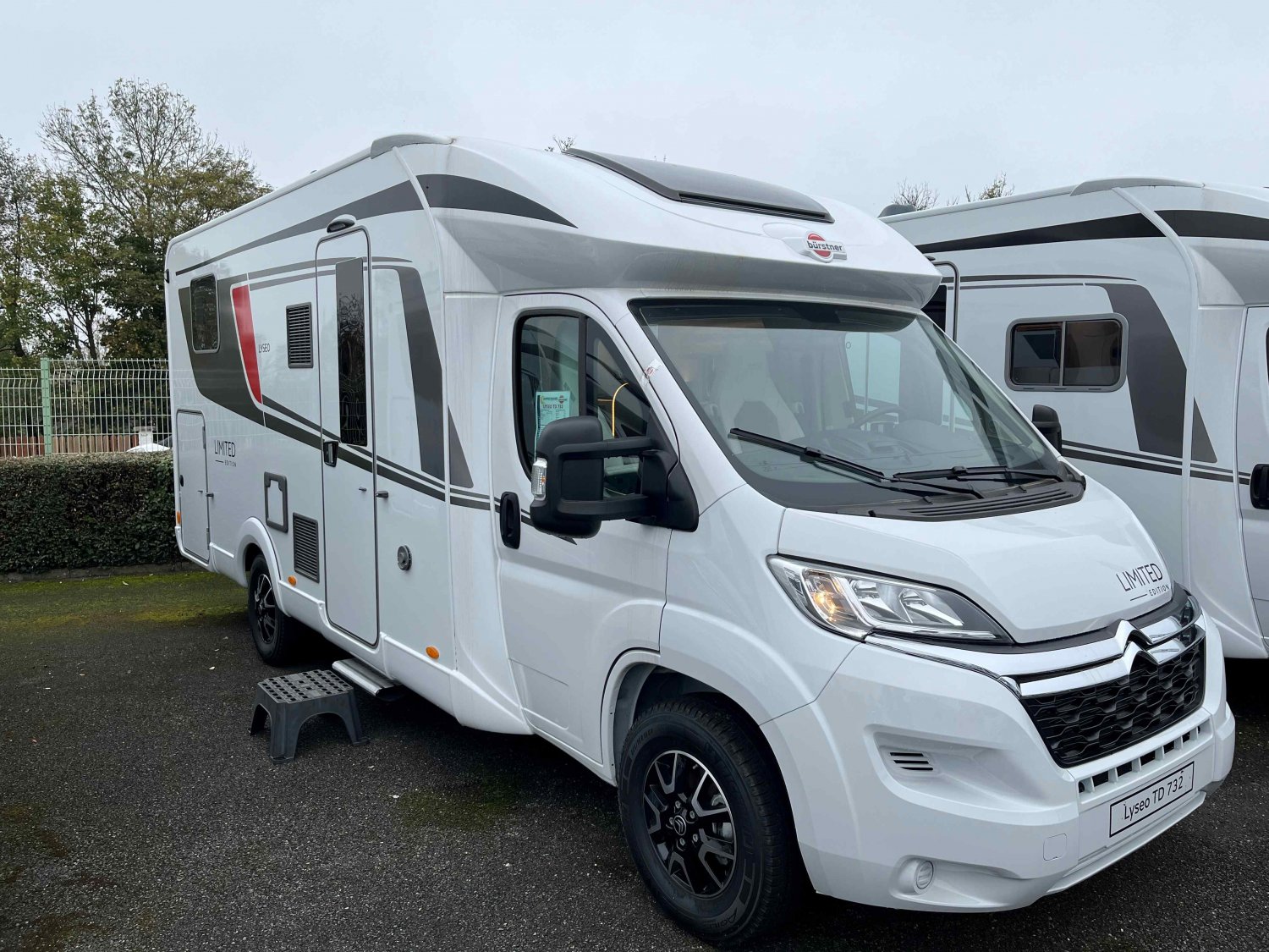 Antoine Caravanes et Camping Car - Burstner LYSEO TD 732 à 83 673 €
