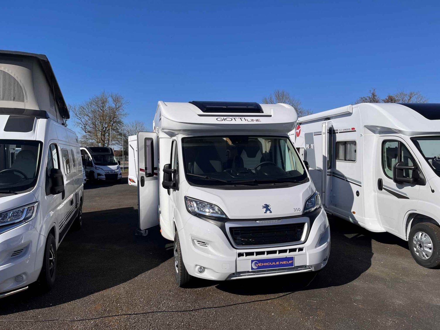 Antoine Caravanes et Camping Car - Giottiline 350 SIENA à 67 050 €
