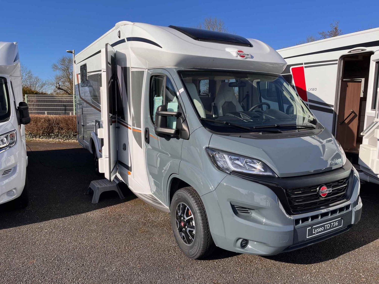 Antoine Caravanes et Camping Car - Burstner LYSEO TD 736 PRIVILEGE à 89 330 €