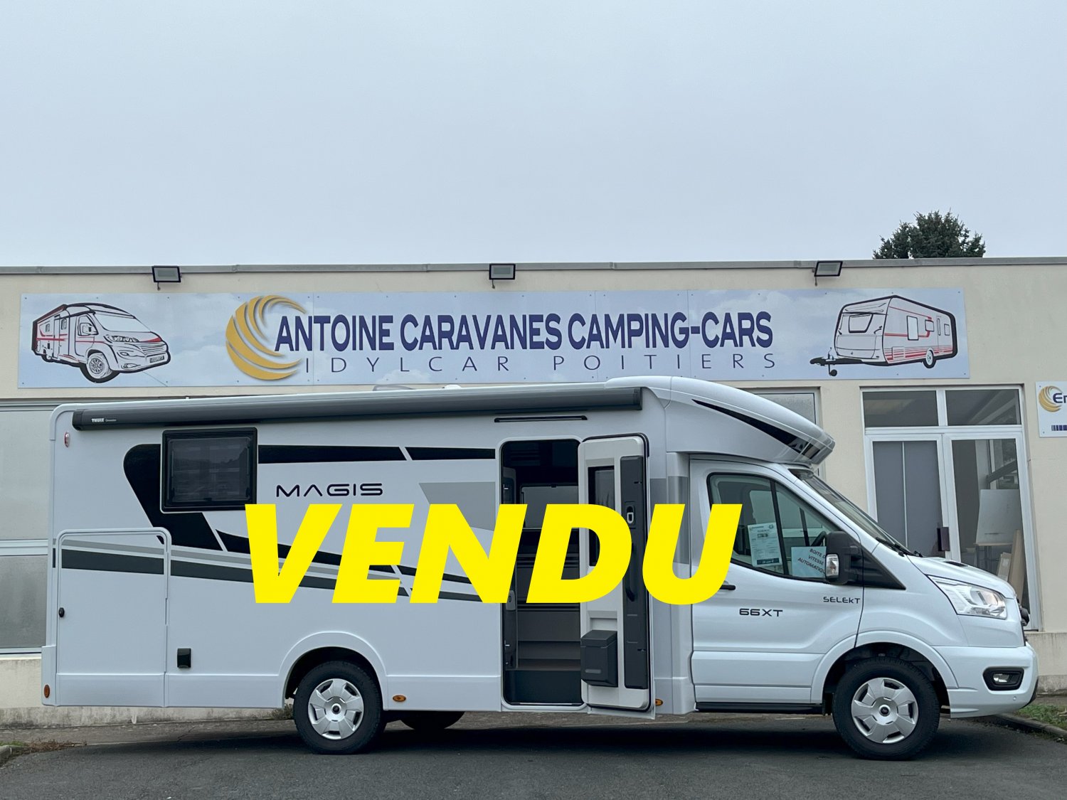 Antoine Caravanes et Camping Car - C.I. MAGIS 66 XT à 76 410 €