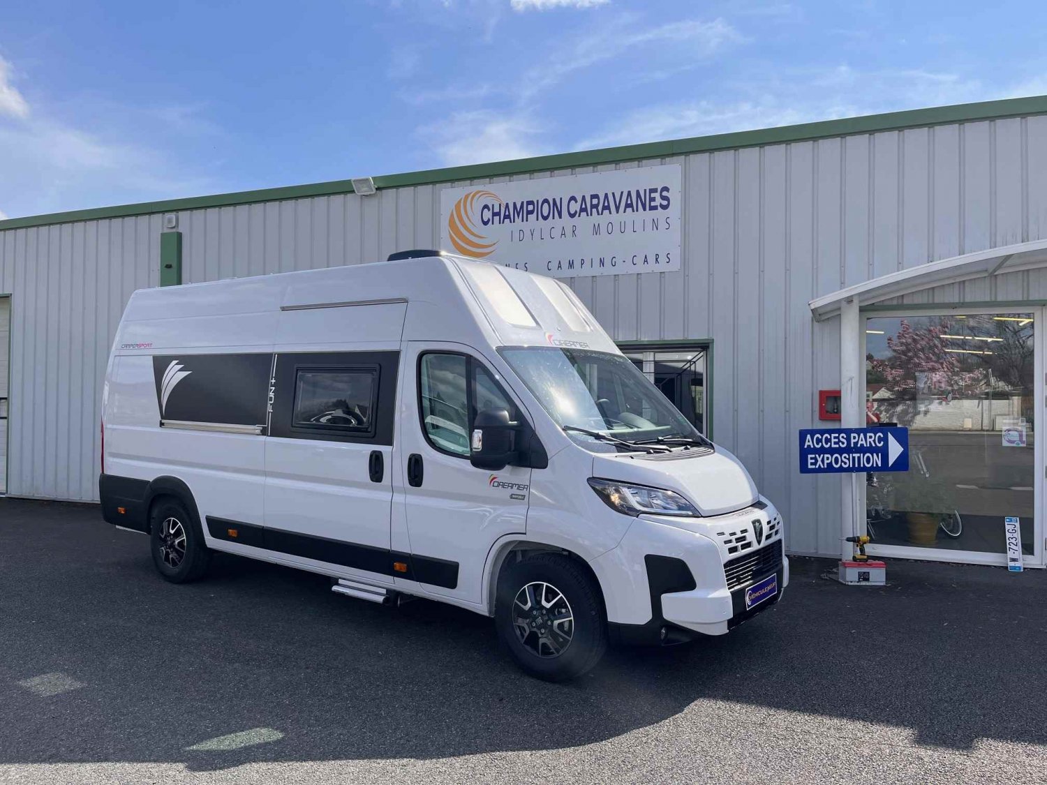 Antoine Caravanes et Camping Car - Dreamer CAMPER SPORT à 68 200 €