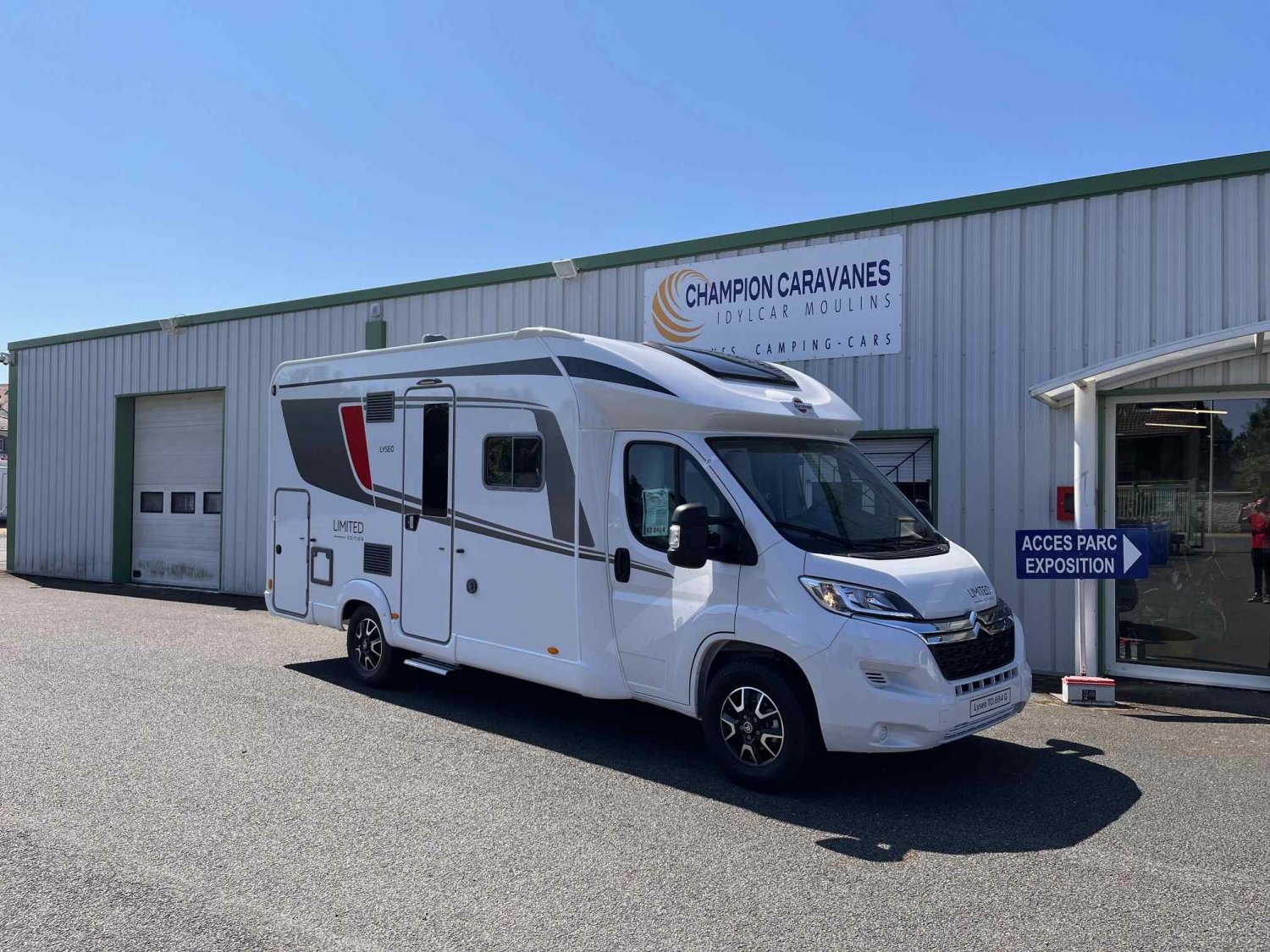 Antoine Caravanes et Camping Car - Burstner LYSEO TD 732 à 83 673 €