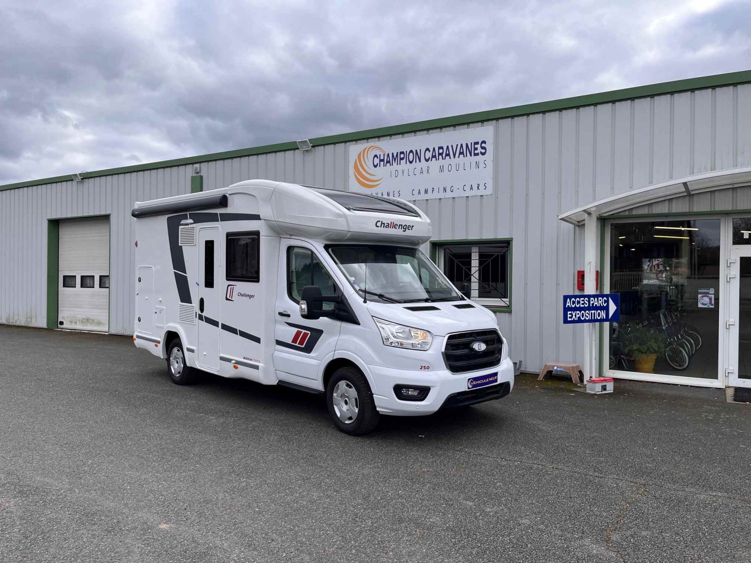Antoine Caravanes et Camping Car - Challenger 250 BREAK EDITION à 70 970 €