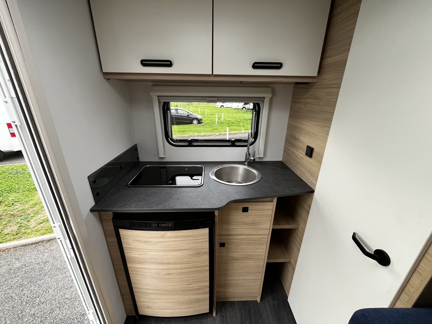 Antoine Caravanes et Camping Car EASY 460 CP Sterckeman