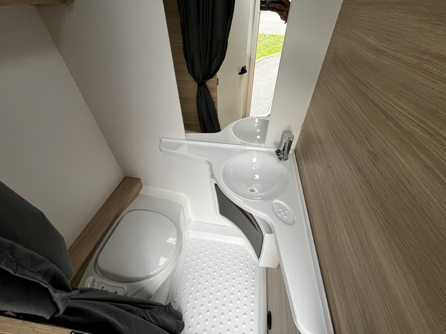 Antoine Caravanes et Camping Car EASY 460 CP Sterckeman