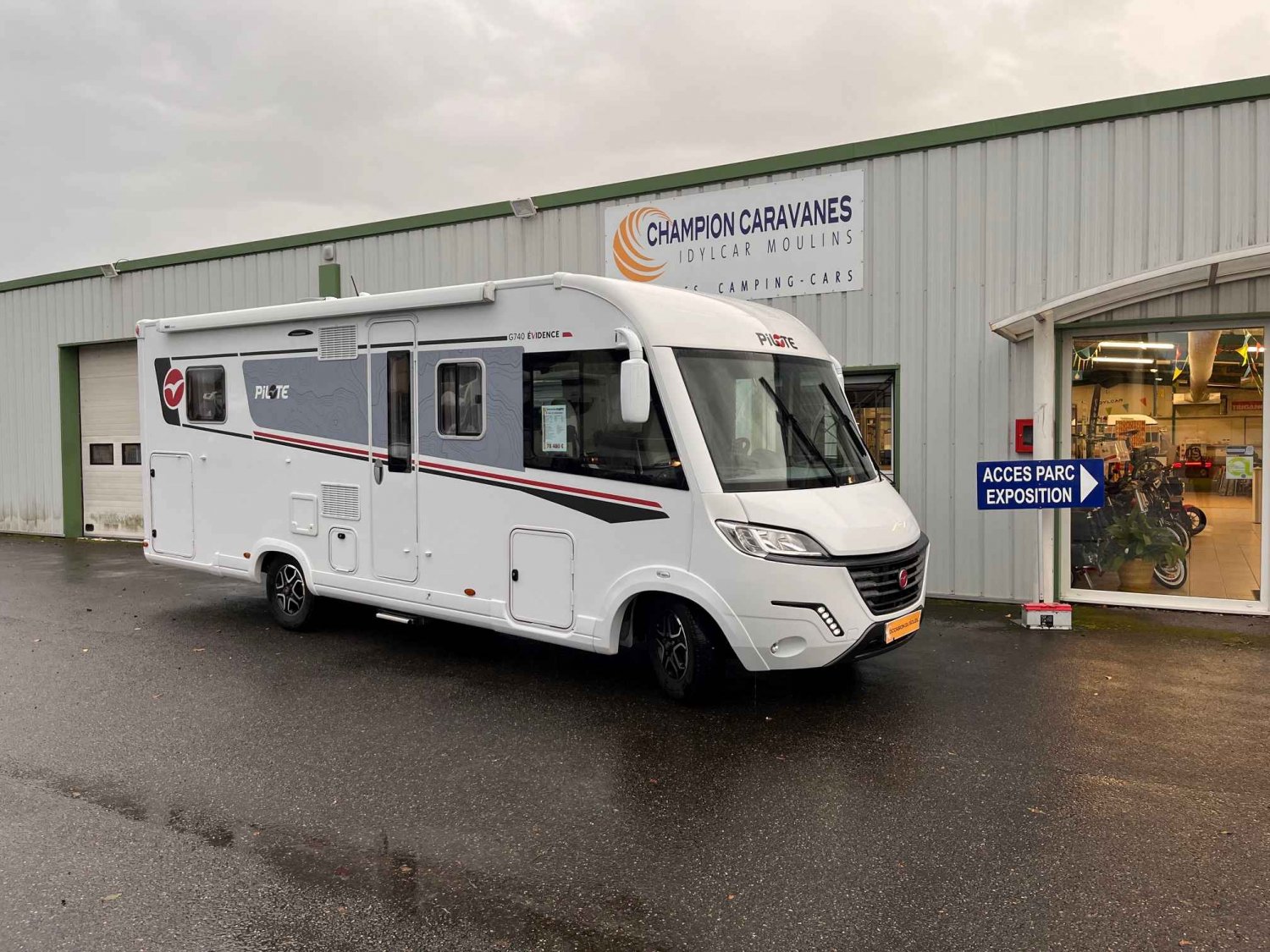Antoine Caravanes et Camping Car - Pilote PILOTE G 740 FC EVIDENCE à 78 480 €