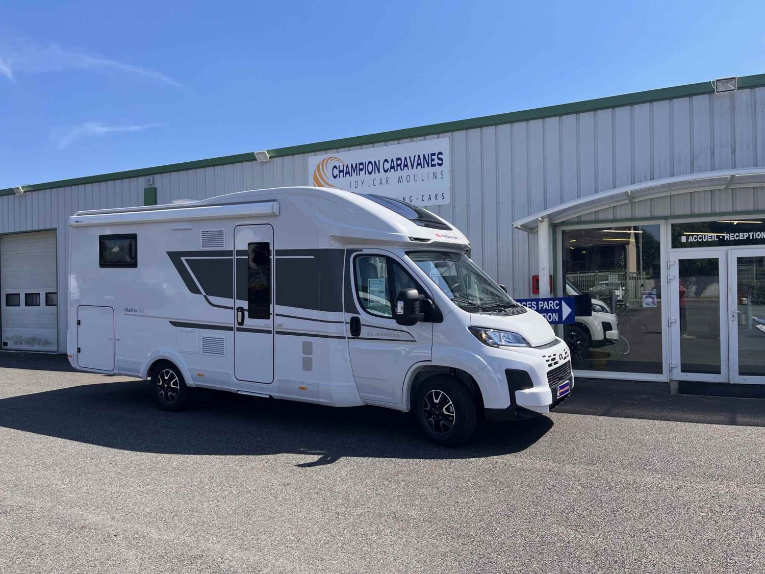 Antoine Caravanes et Camping Car - Adria Matrix Axess 650 DL à 82 490 €