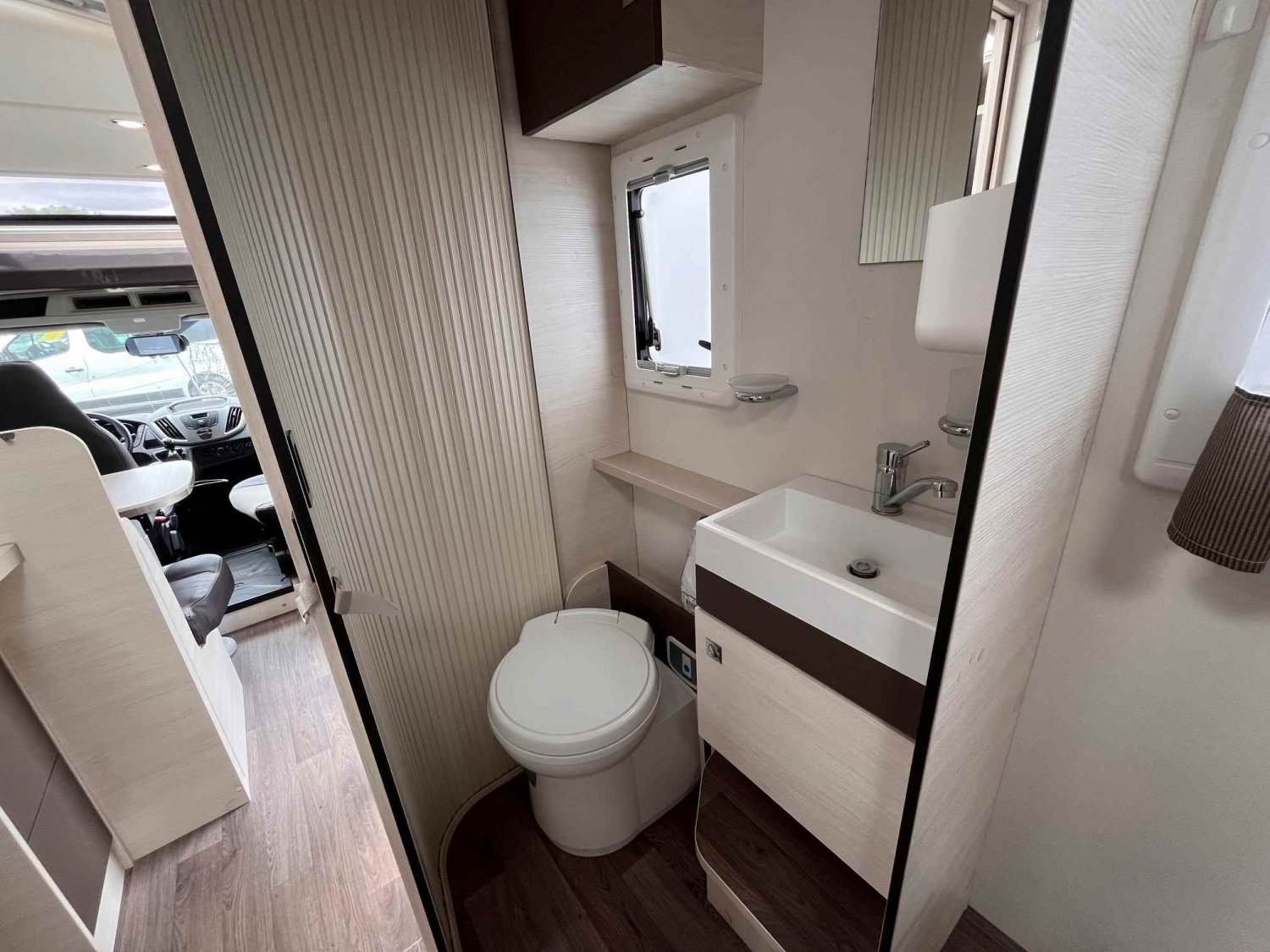 Antoine Caravanes et Camping Car QUARTZ 288 EB Challenger