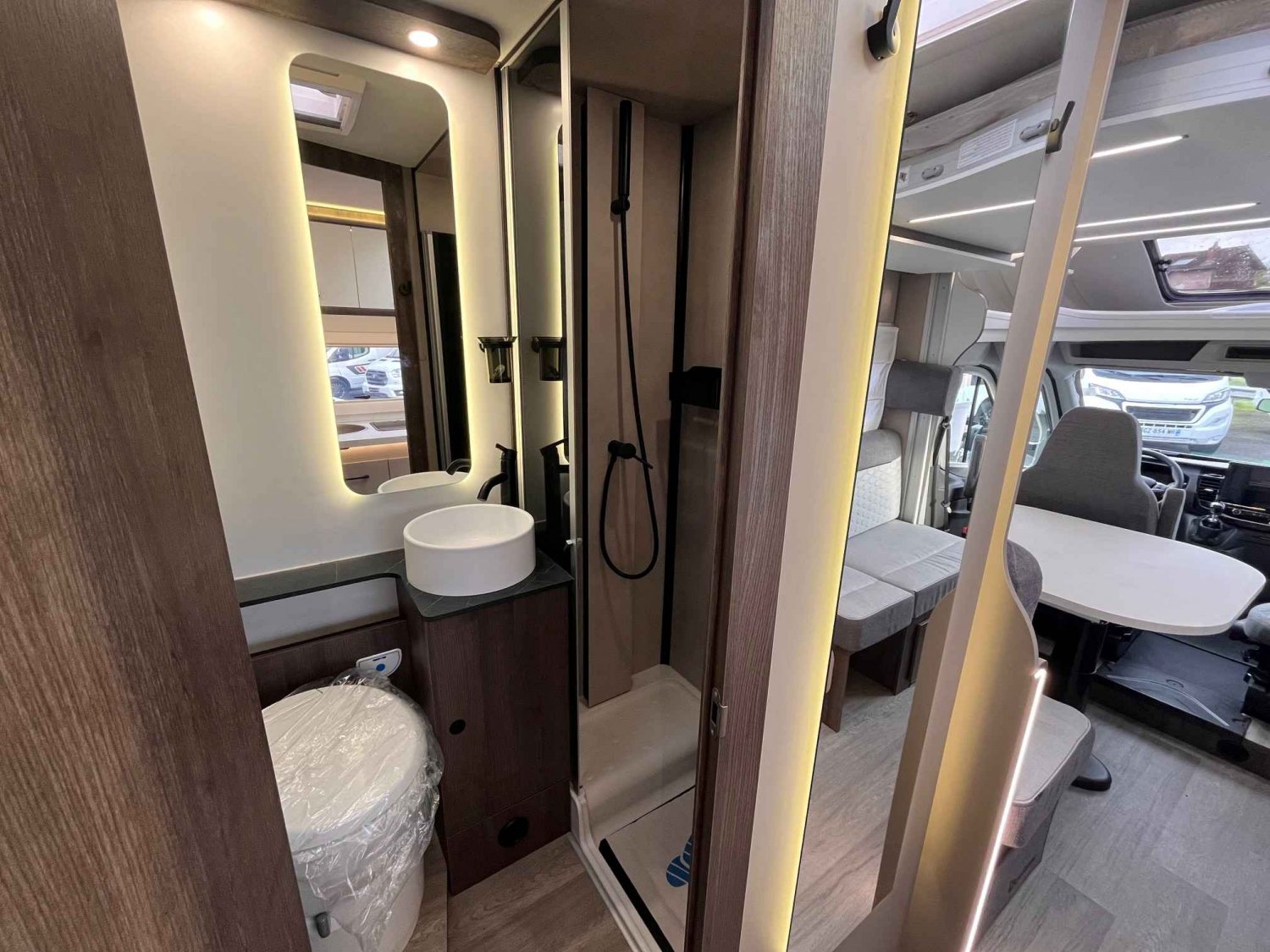 Antoine Caravanes et Camping Car BENIMAR TESSORO 483 Benimar