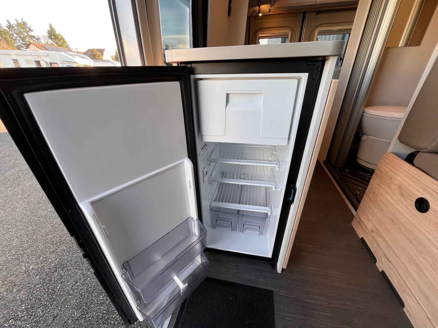 Antoine Caravanes et Camping Car DETHLEFFS GLOBETRAIL CVD 600 S Dethleffs