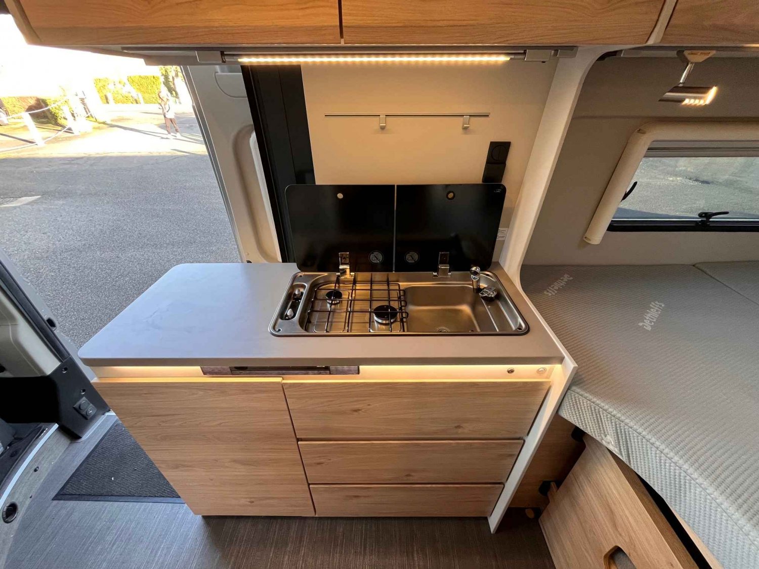 Antoine Caravanes et Camping Car DETHLEFFS GLOBETRAIL CVD 600 S Dethleffs