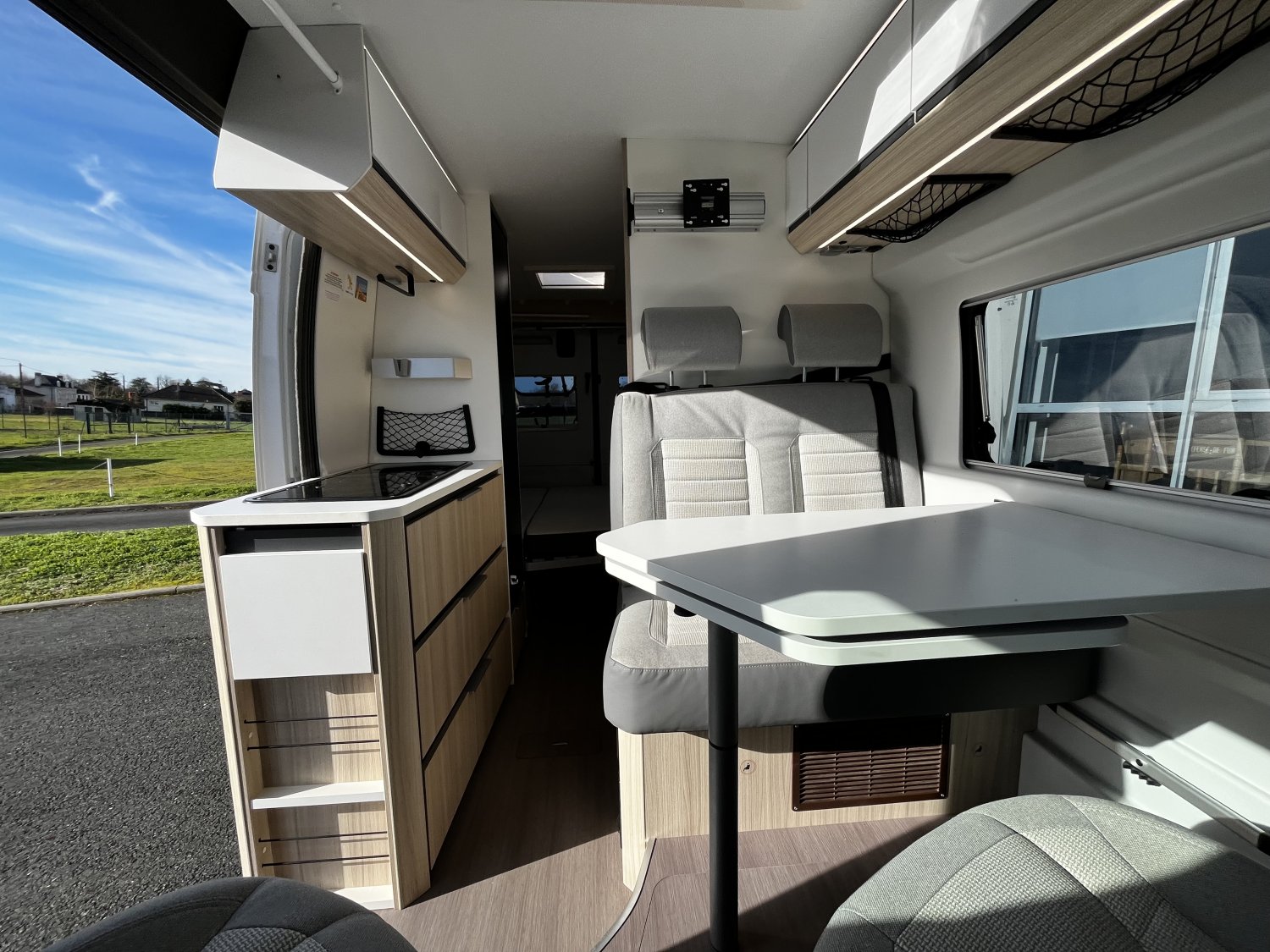 Antoine Caravanes et Camping Car TWIN 600 SP FAMILY Adria