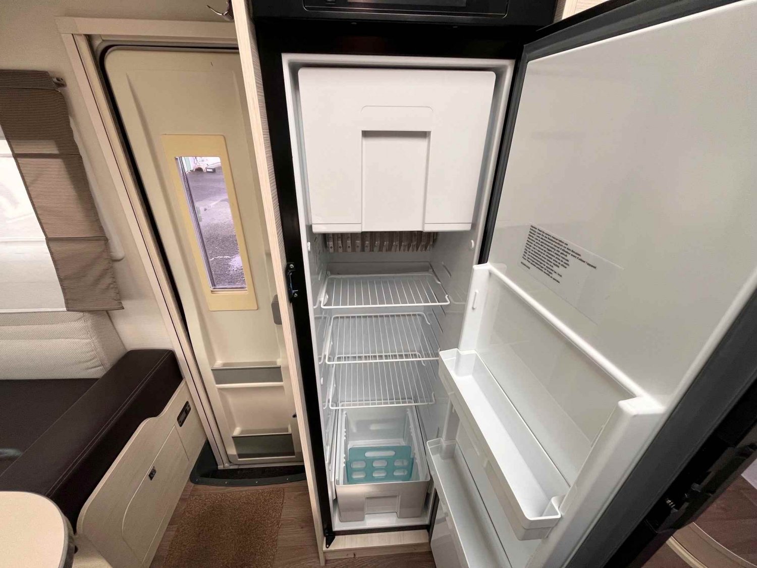 Antoine Caravanes et Camping Car GENESIS 275 Challenger