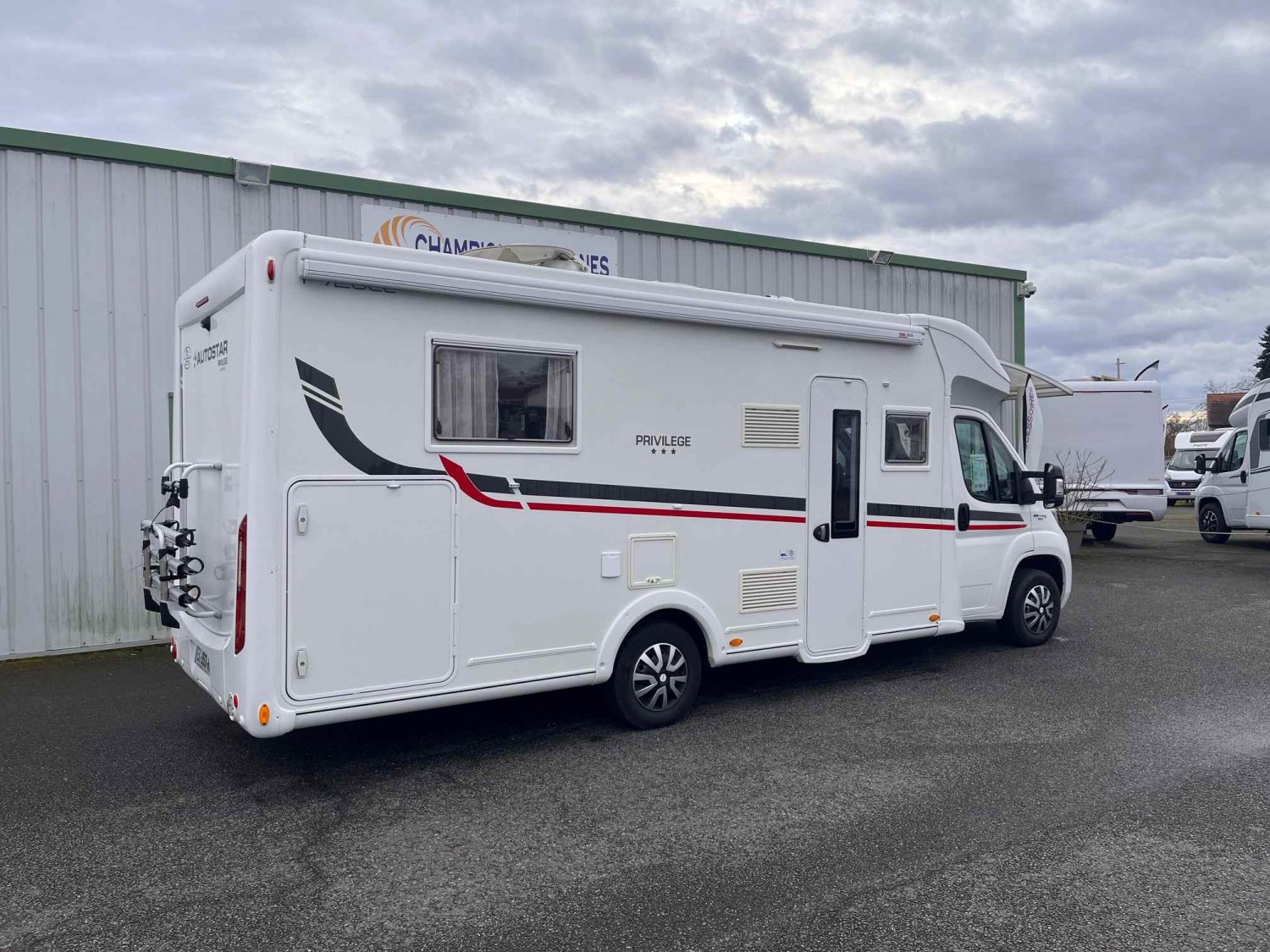 Antoine Caravanes et Camping Car 720 LC PRIVILEGE Autostar