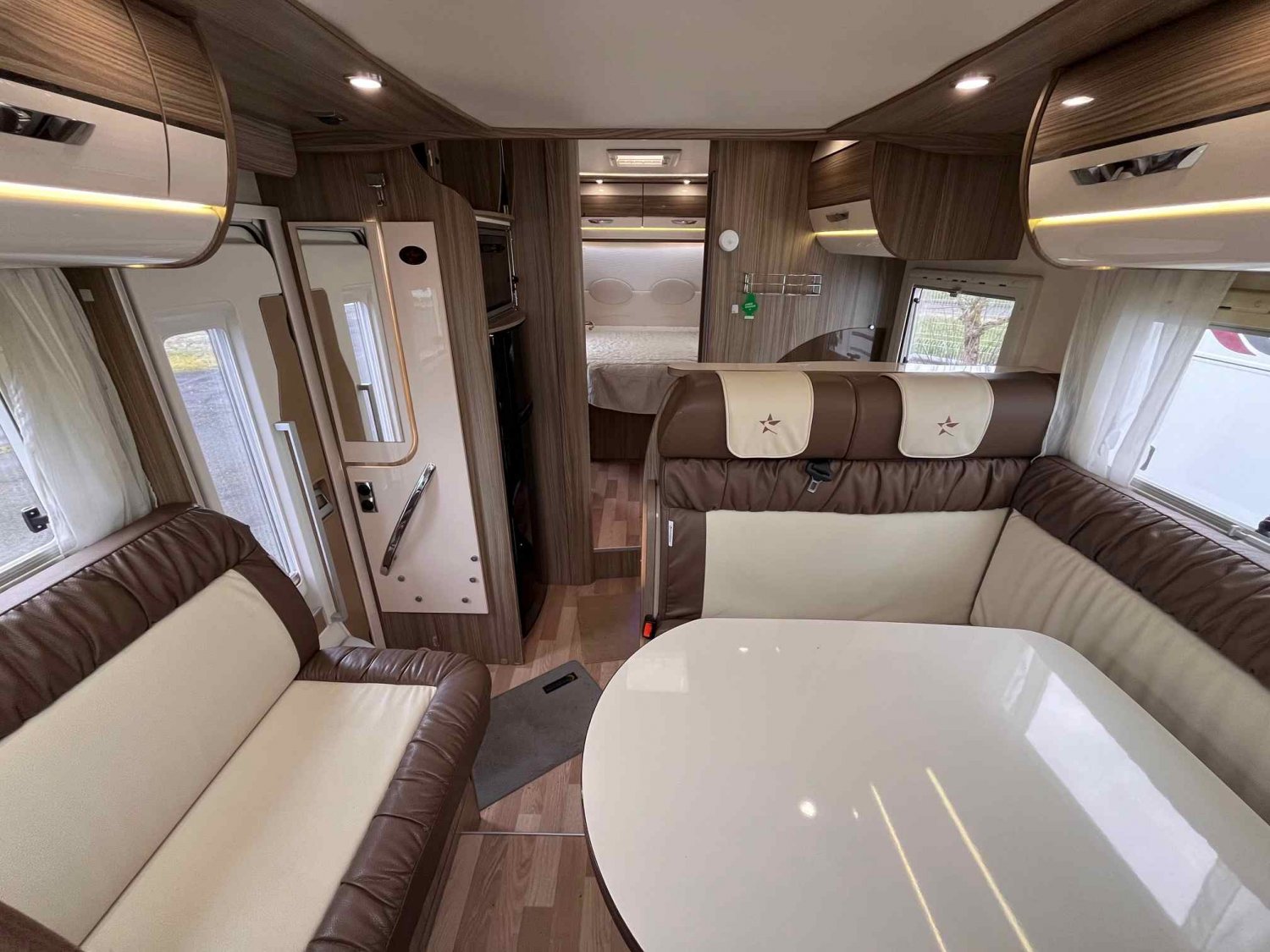 Antoine Caravanes et Camping Car 720 LC PRIVILEGE Autostar