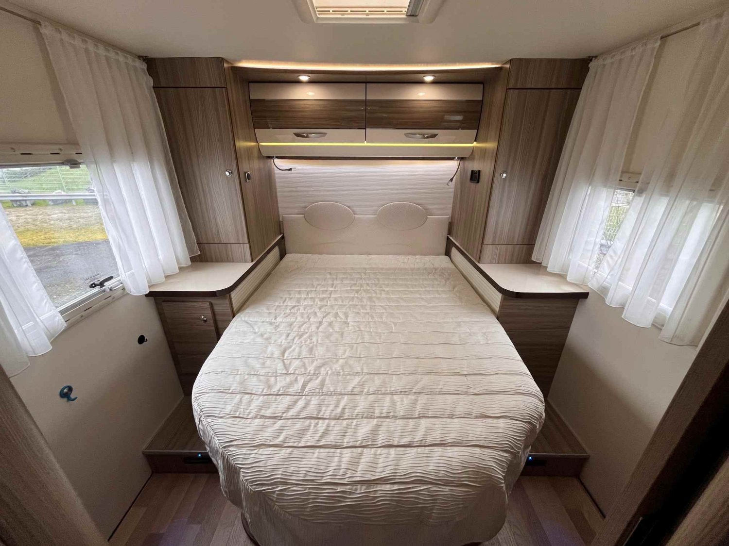 Antoine Caravanes et Camping Car 720 LC PRIVILEGE Autostar