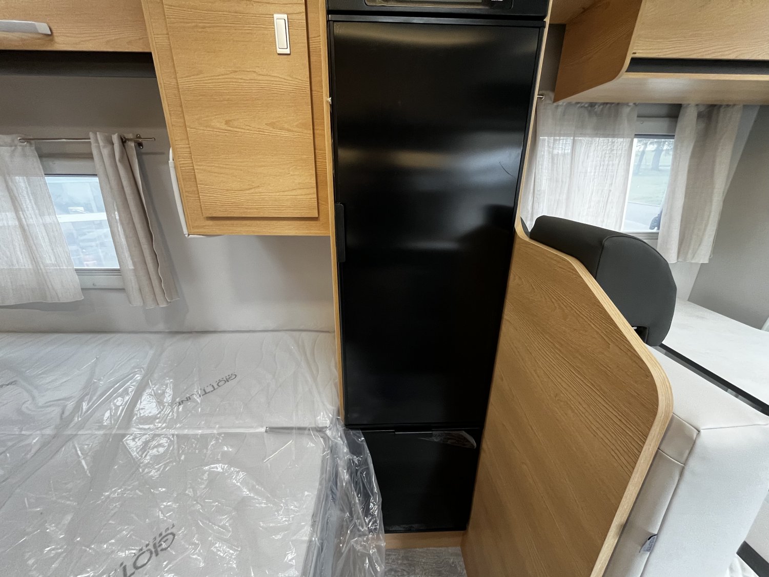 Antoine Caravanes et Camping Car SIENA 330 Giottiline