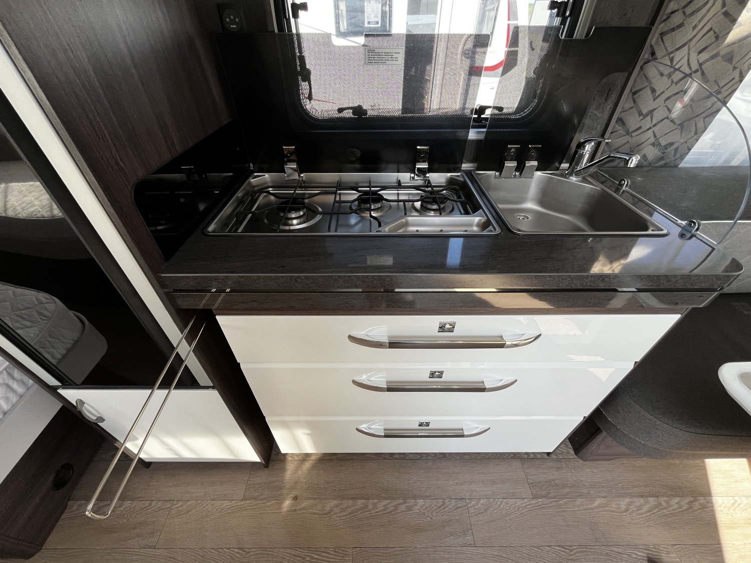 Antoine Caravanes et Camping Car PRESTIGE 560 WLU Hobby