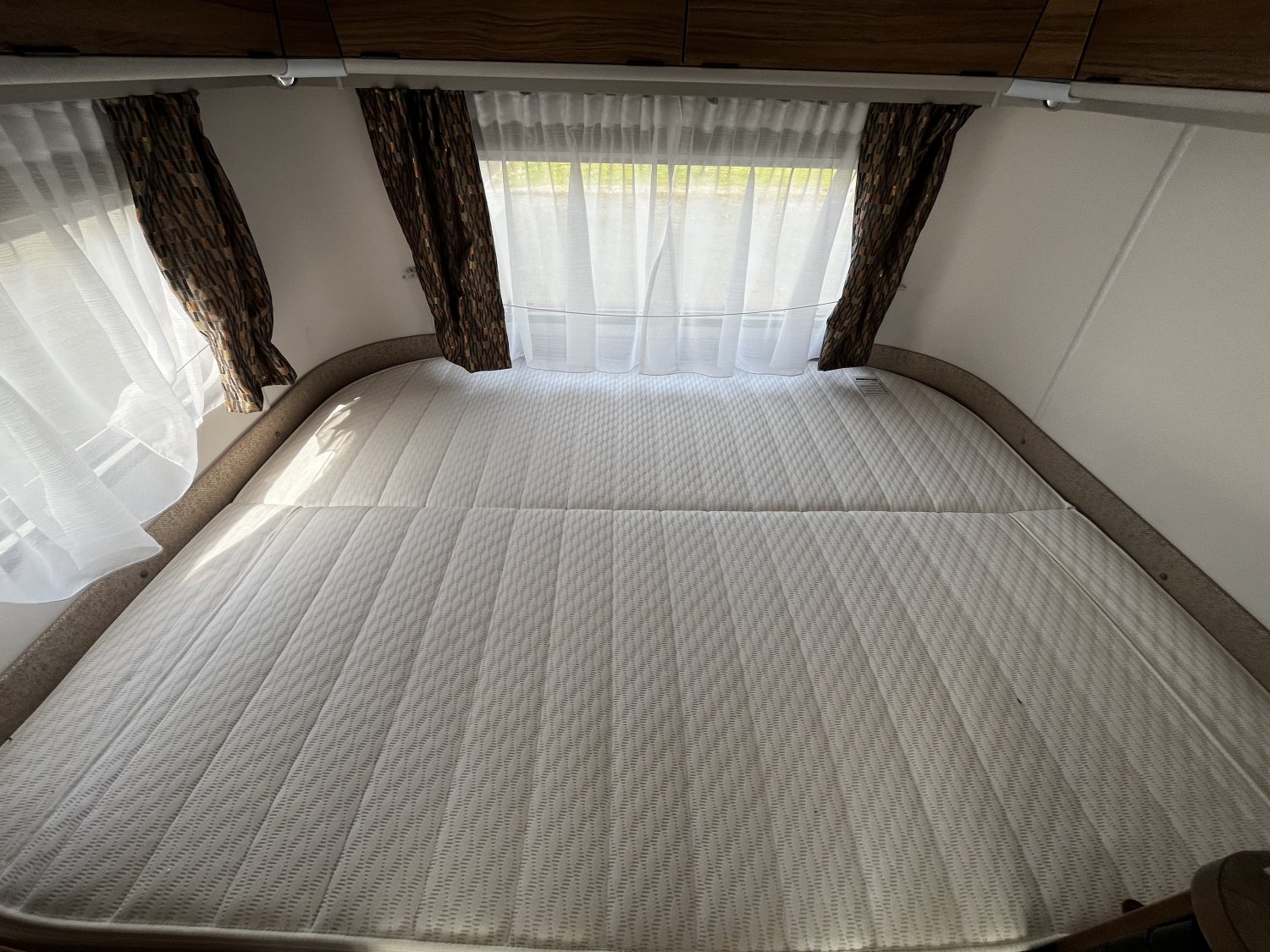 Antoine Caravanes et Camping Car TOURING 310 FAMILIA LEGEND EDITION Eriba