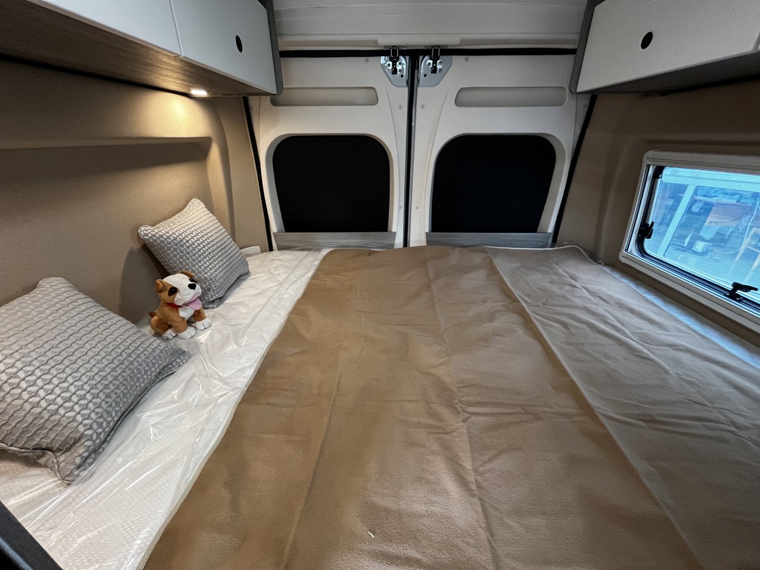 Antoine Caravanes et Camping Car R602A Randger