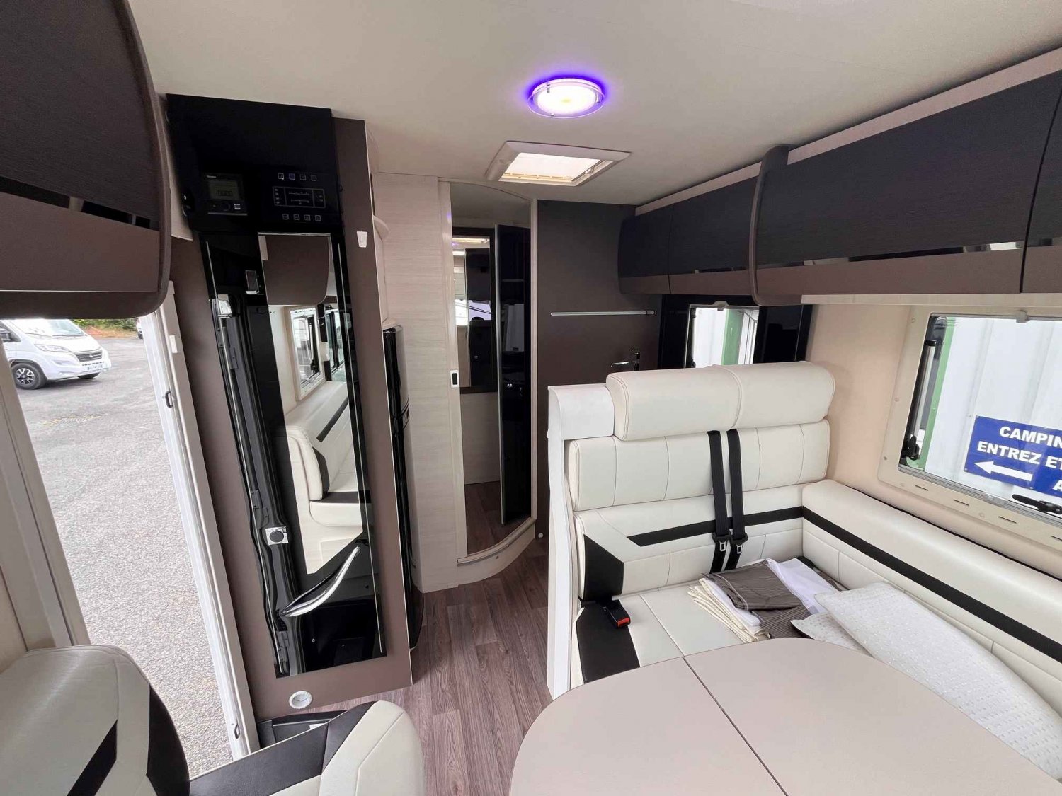 Antoine Caravanes et Camping Car CHAUSSON 6010 EXALTIS Chausson