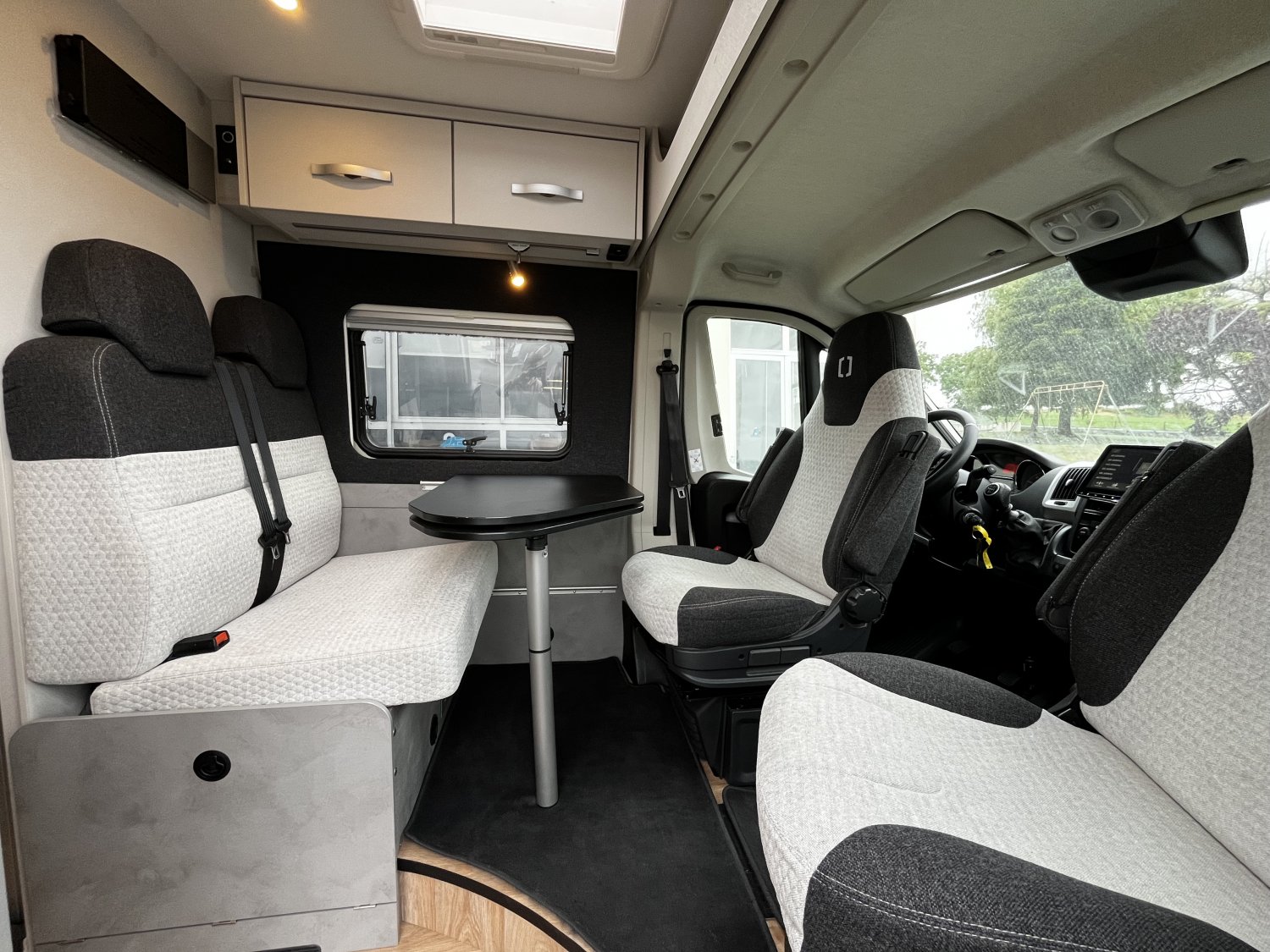 Antoine Caravanes et Camping Car FULL 600 3C Cartier / Brisebras