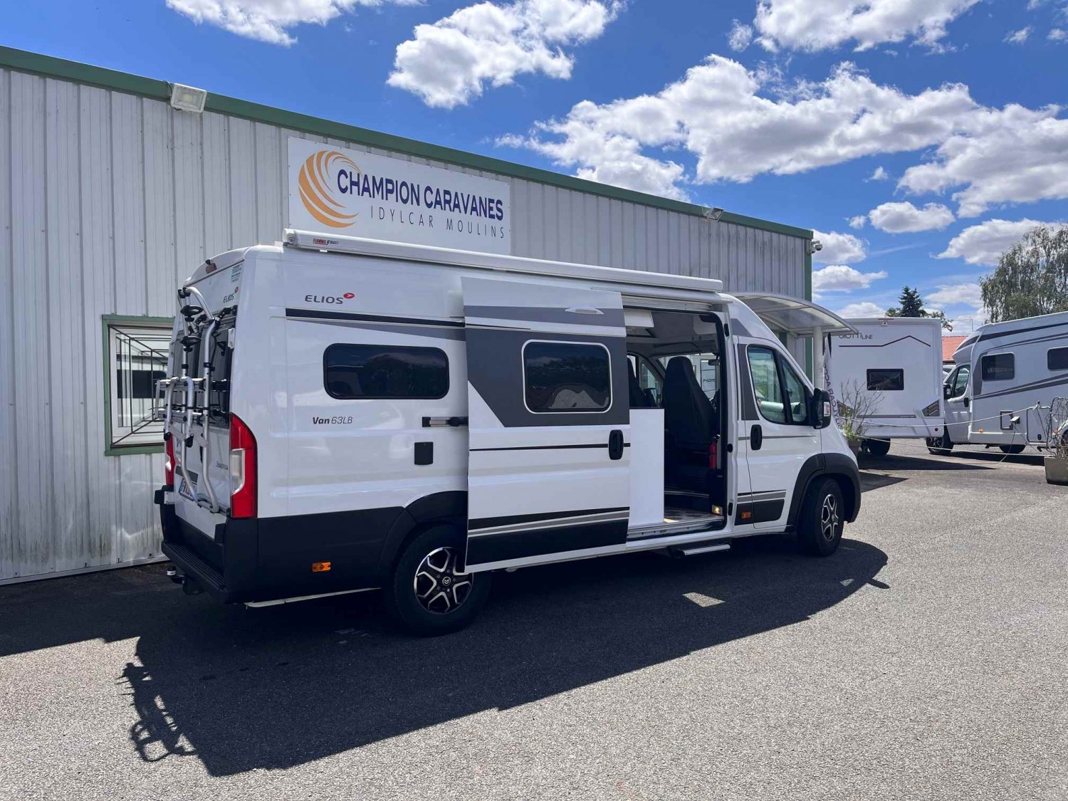 Antoine Caravanes et Camping Car ELIOS 63 LB Elios