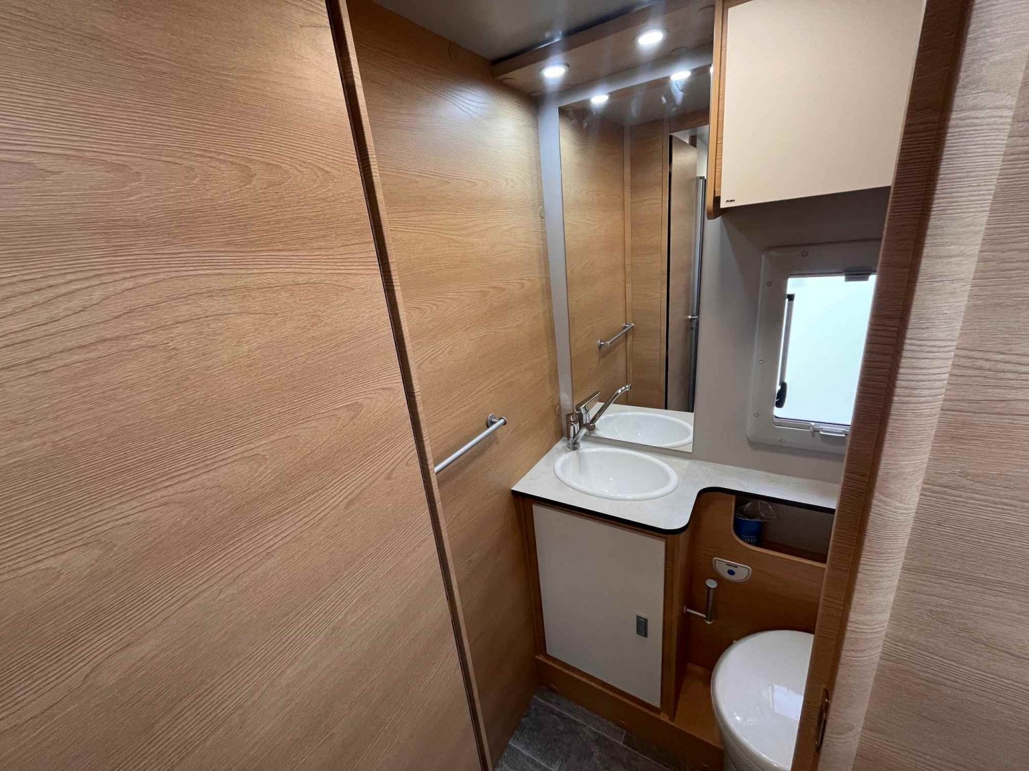 Antoine Caravanes et Camping Car GIOTTI LINE SIENA 396 Giottiline