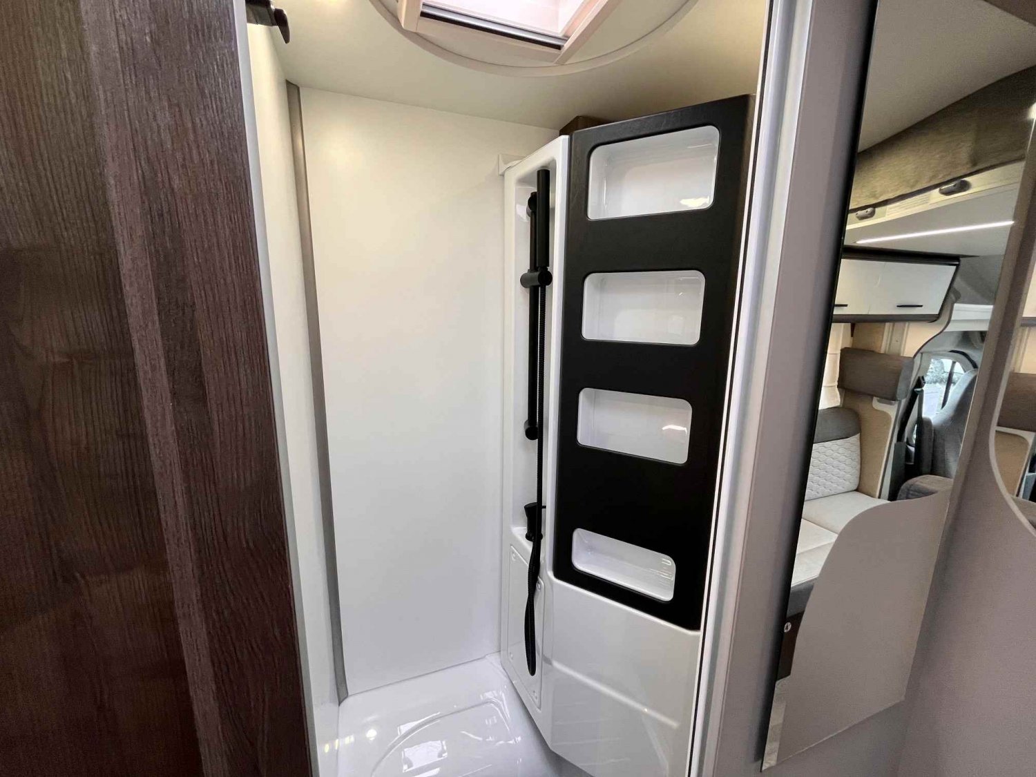 Antoine Caravanes et Camping Car BENIMAR TESSORO 425 Benimar