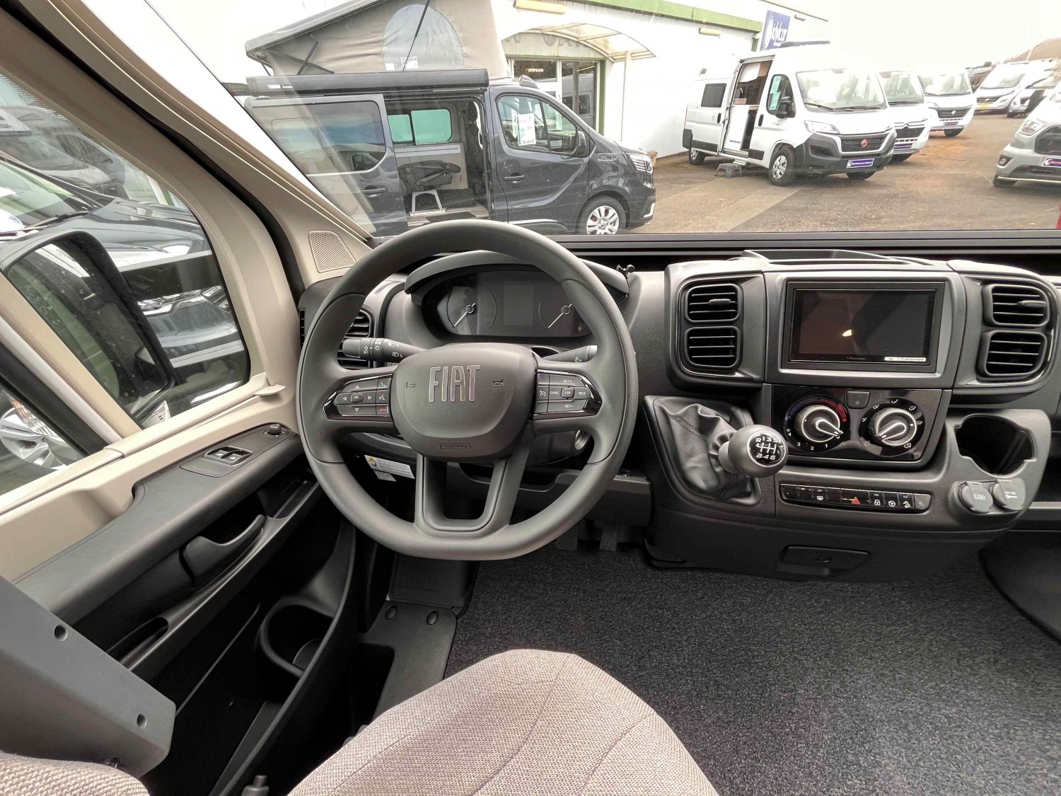 Antoine Caravanes et Camping Car P620 EXPRESSION Pilote