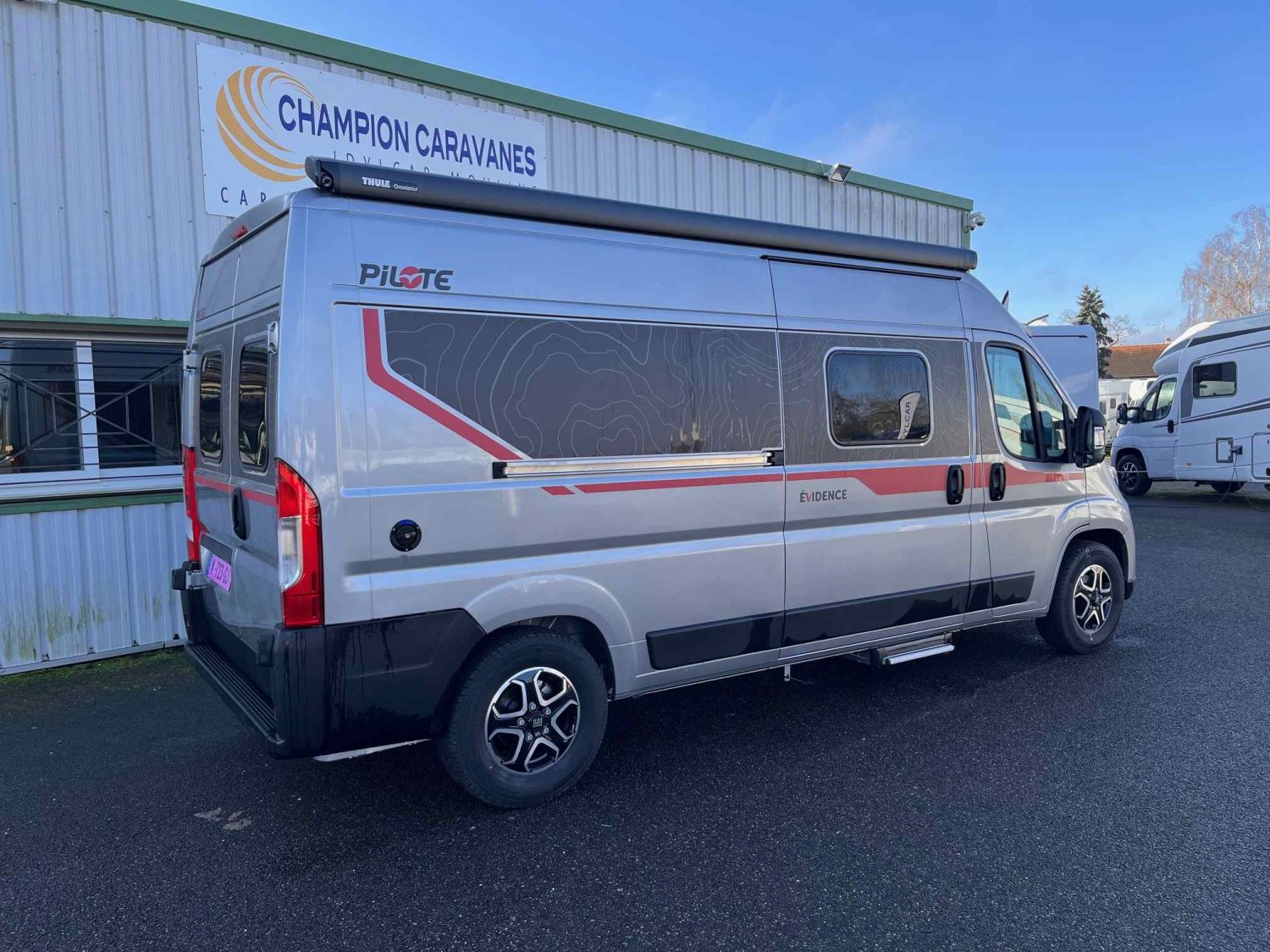 Antoine Caravanes et Camping Car V600G - EVIDENCE Pilote
