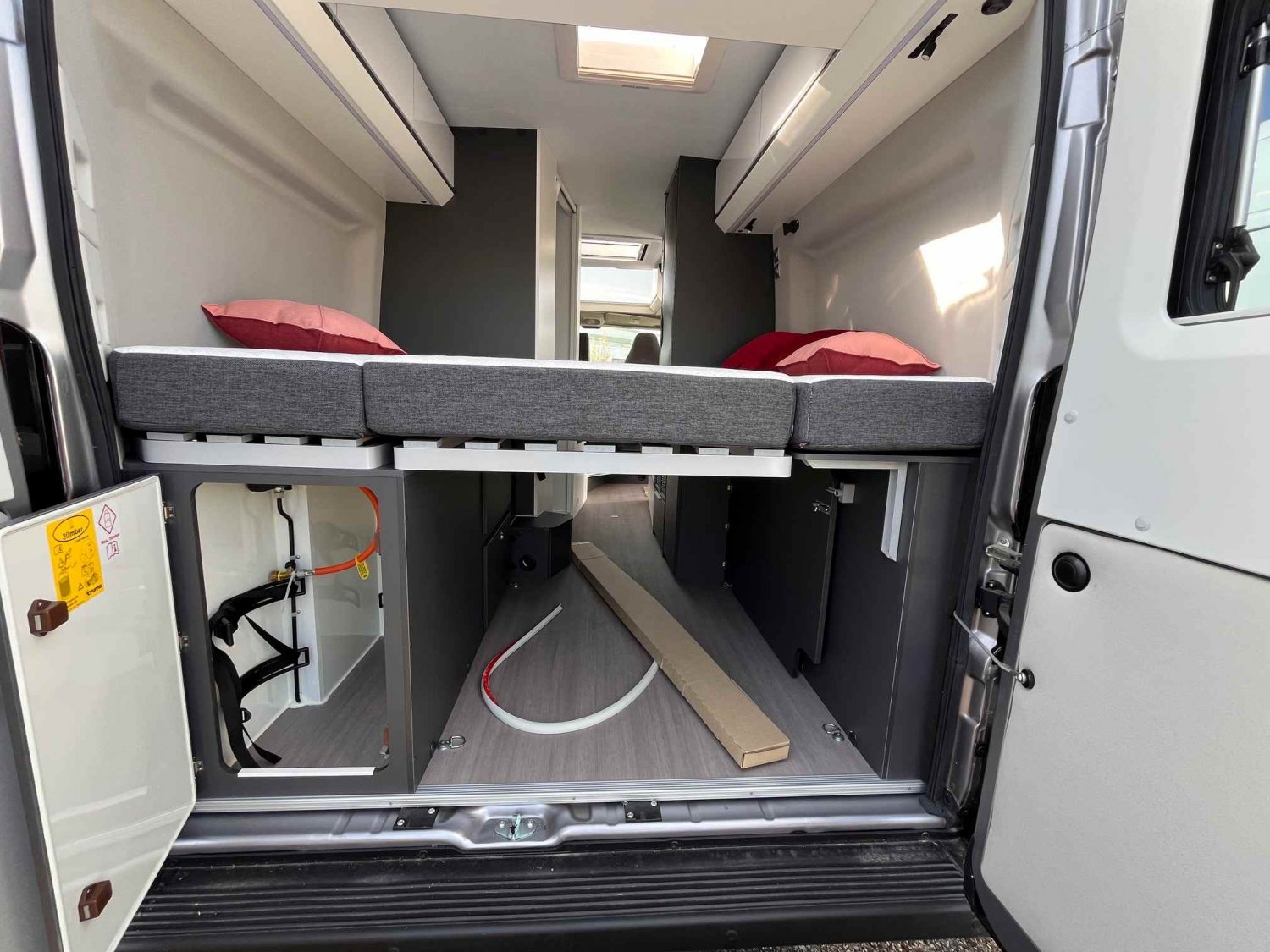 Antoine Caravanes et Camping Car TWIN SUPREME 600 SPB Adria