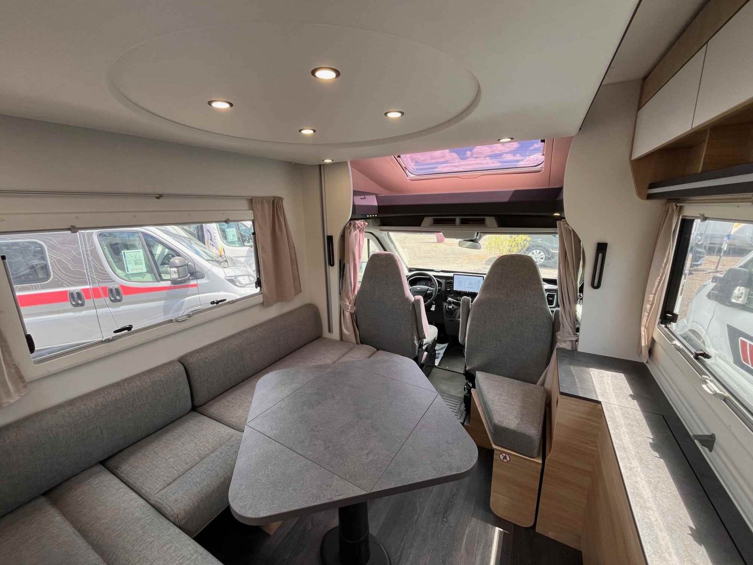 Antoine Caravanes et Camping Car 240 BREAK EDITION Challenger