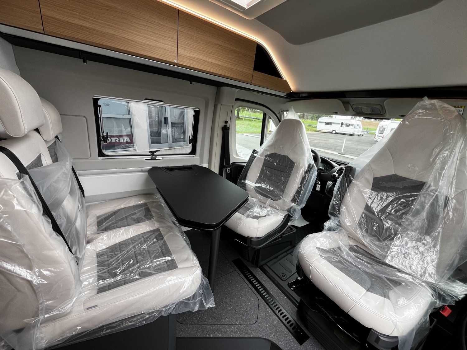 Antoine Caravanes et Camping Car TWIN EDITION 640 SLB Adria