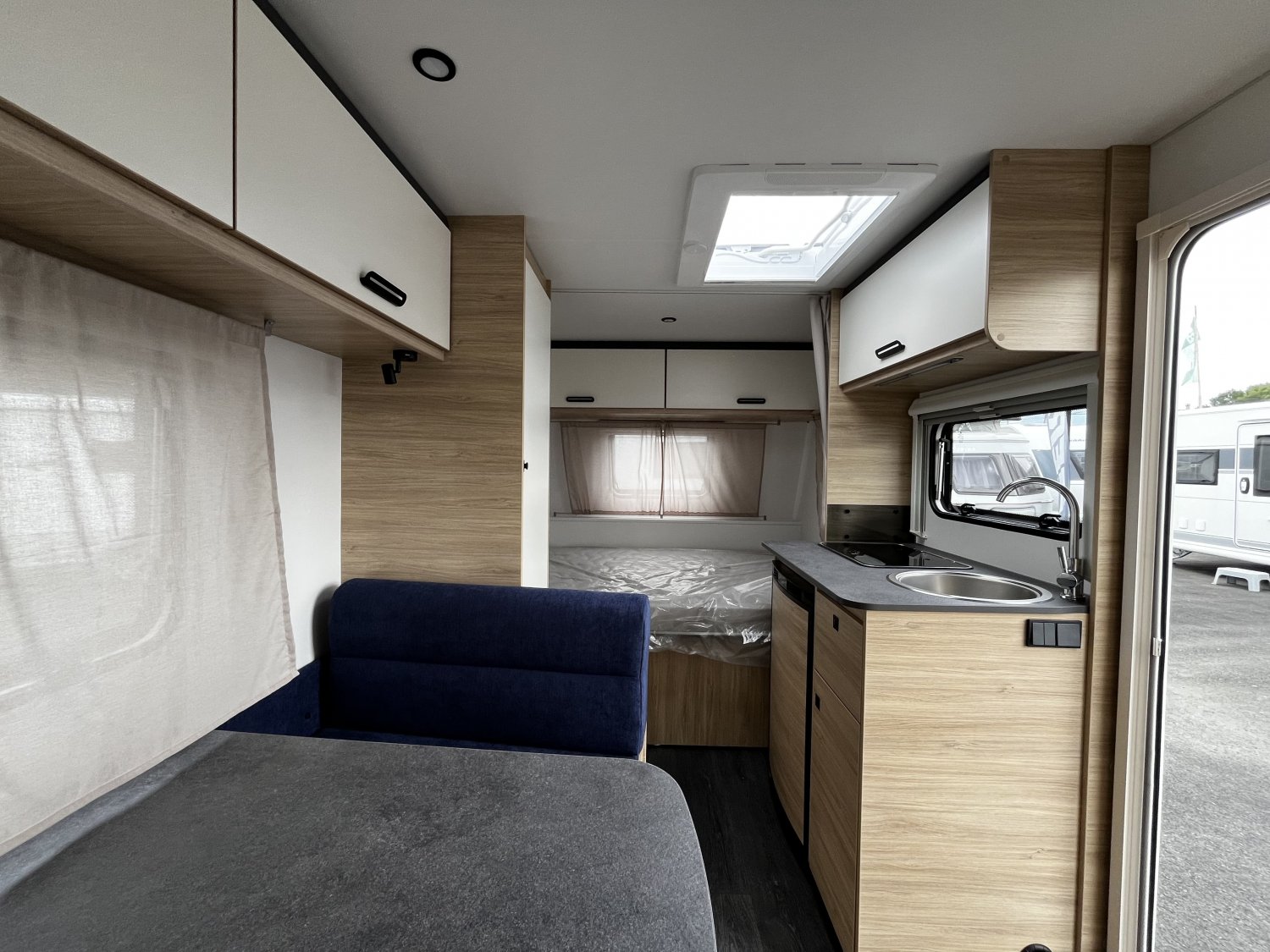 Antoine Caravanes et Camping Car EASY 390 CP Sterckeman