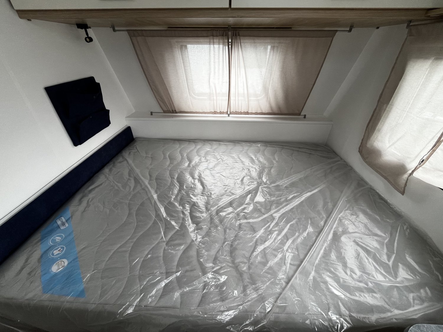 Antoine Caravanes et Camping Car EASY 390 CP Sterckeman