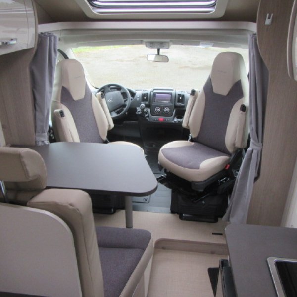 Antoine Caravanes et Camping Car Nexxo Van T 569 Burstner