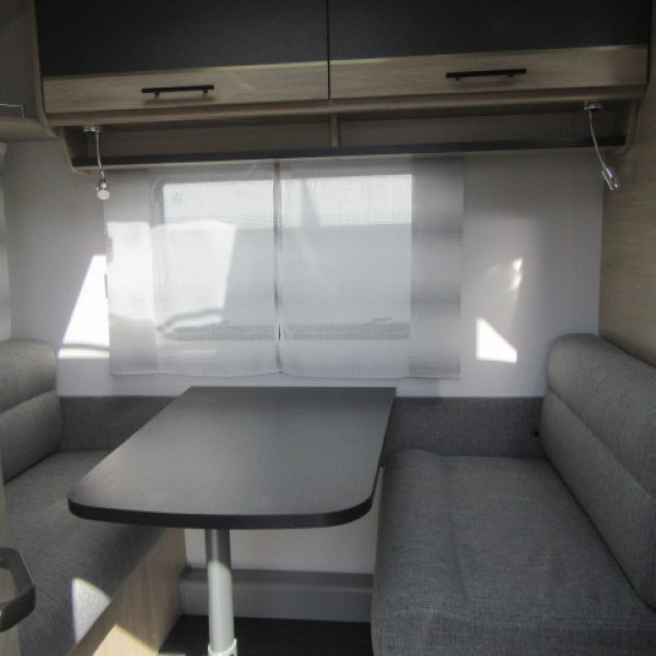 Antoine Caravanes et Camping Car ALBA STYLE 460 Caravelair