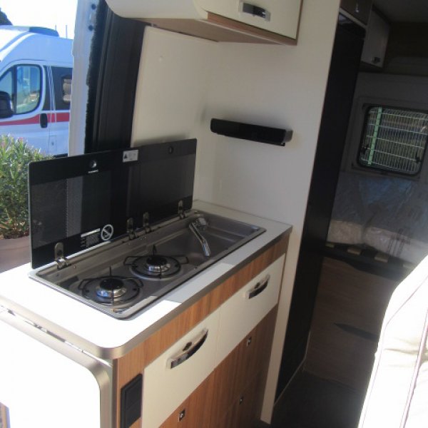 Antoine Caravanes et Camping Car VAN 600 GX EDITION Pilote