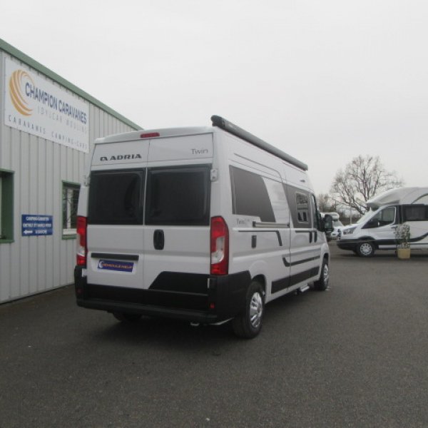 Antoine Caravanes et Camping Car TWIN PLUS 600 SPB Adria
