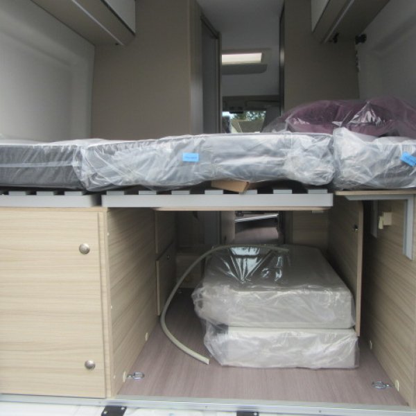 Antoine Caravanes et Camping Car TWIN PLUS 600 SPB Adria