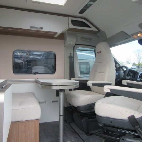 Antoine Caravanes et Camping Car VAN 600 GX EDITION Pilote