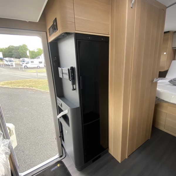 Antoine Caravanes et Camping Car Matrix Axess 650 DC GT Edition Adria