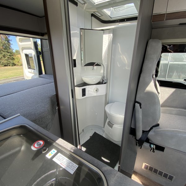 Antoine Caravanes et Camping Car SUMMIT 540 SHINE Possl